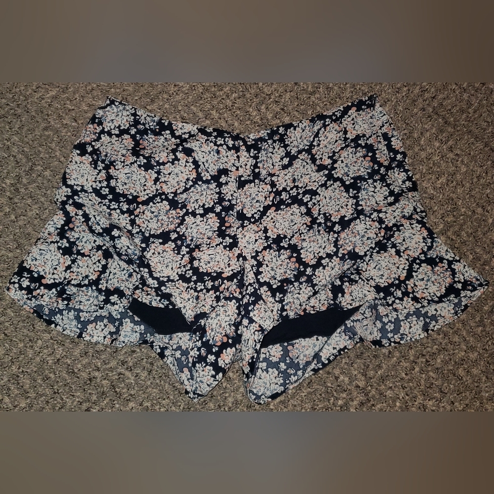 Promesa floral shorts